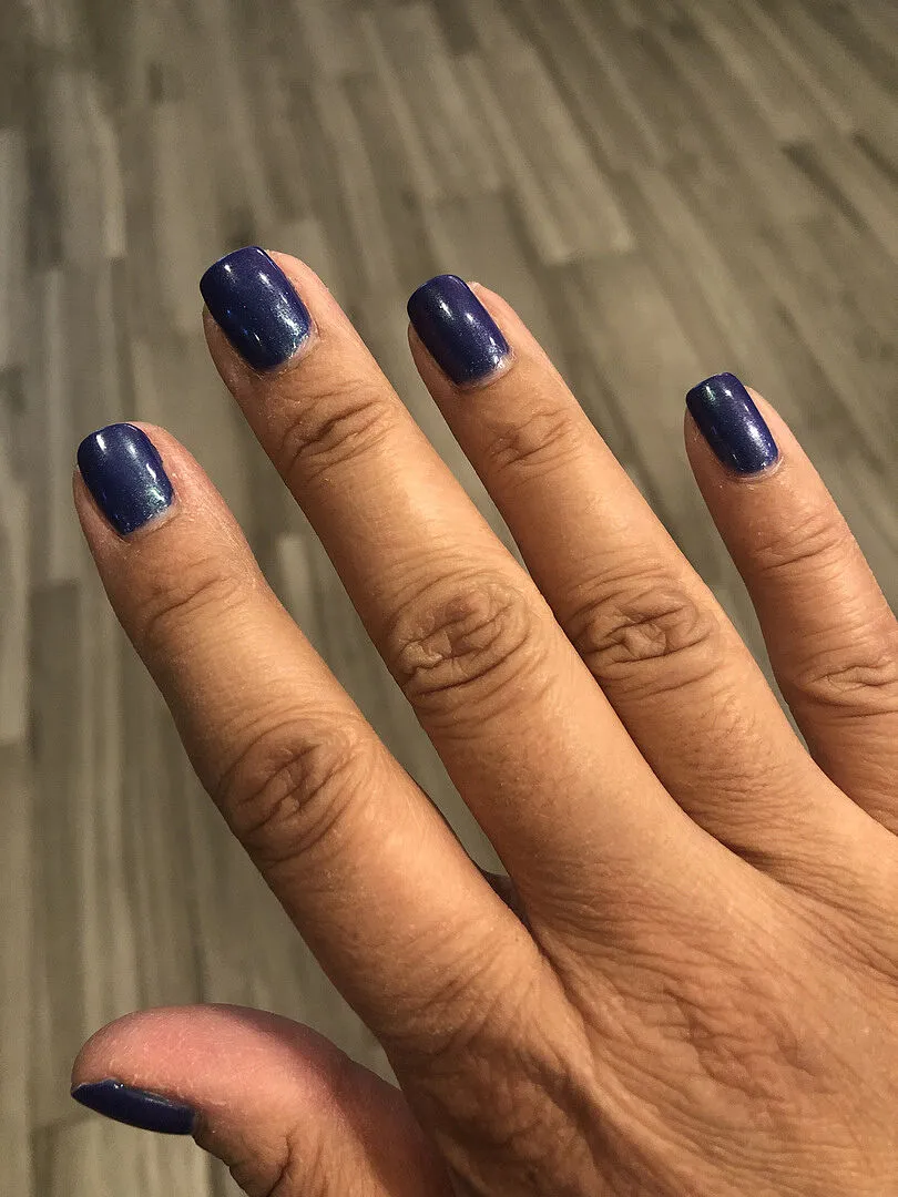Cirque Colors REM nagellack mörkblå shimmer