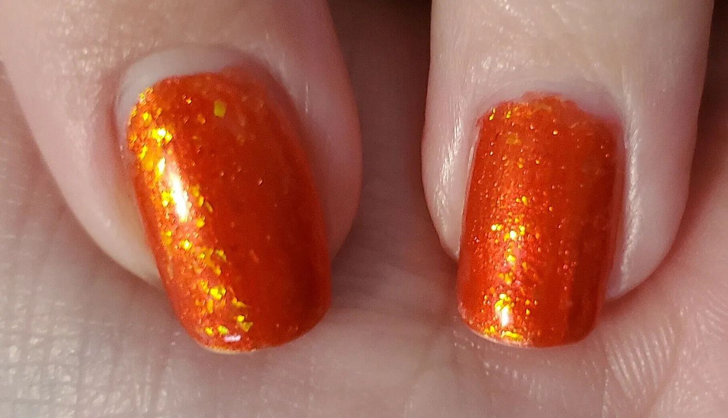 Cirque Colors Tutti Frutti nagellack röd jelly