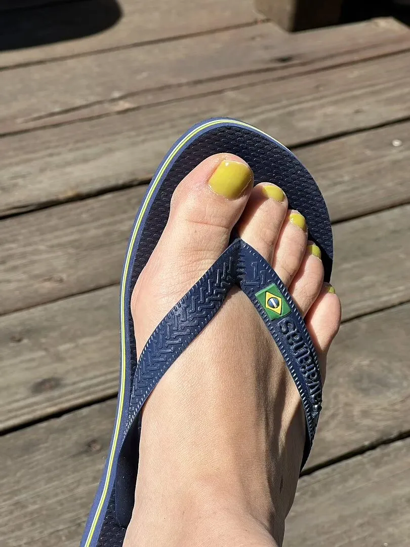 Cirque Colors Star Fruit Jelly nagellack chartreuse jelly