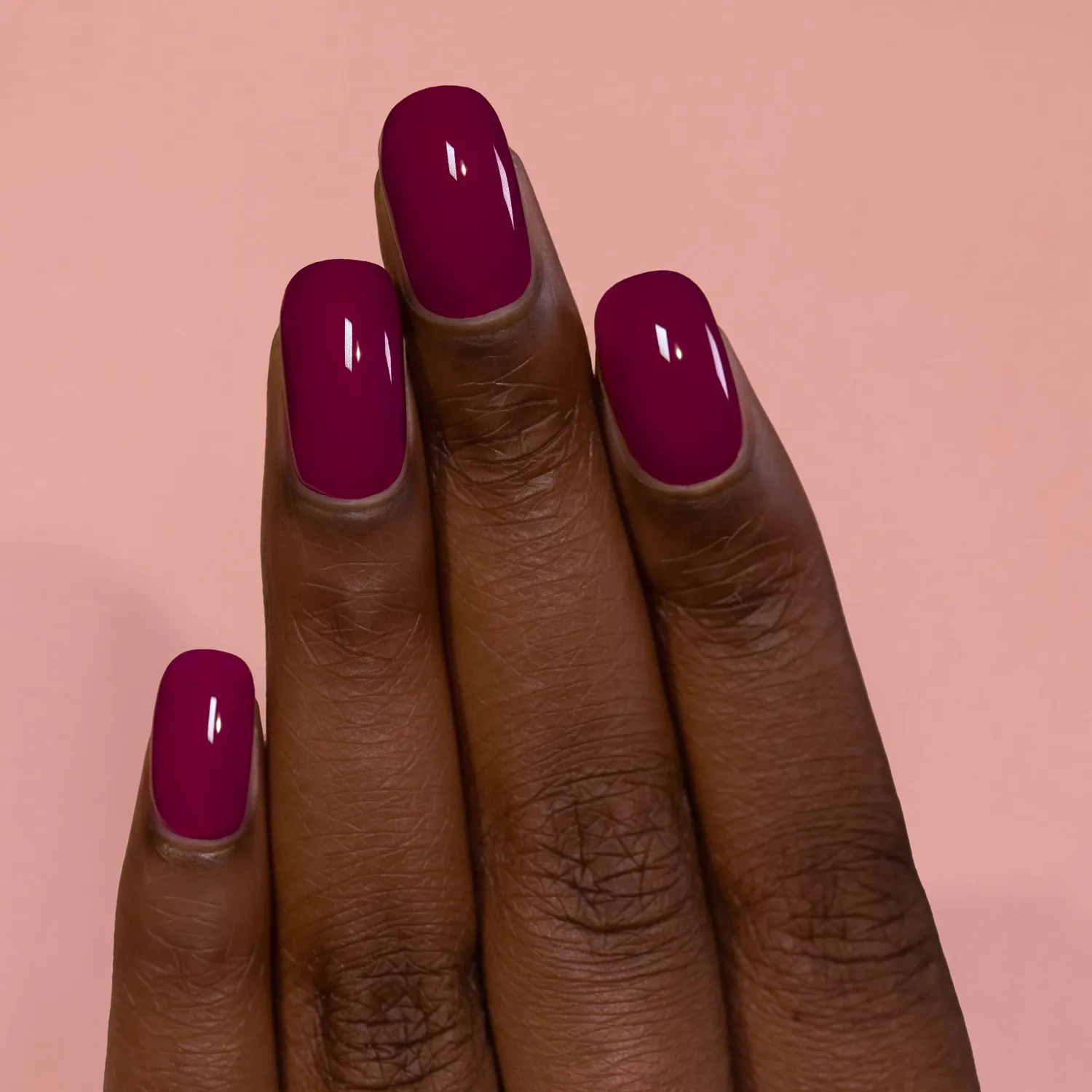 ILNP Love Story Adored nagellack bärröd kräm