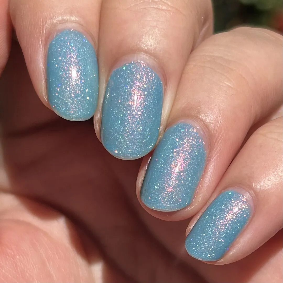 Cirque Colors Tipsy Turvy nagellack jelly blå holographic