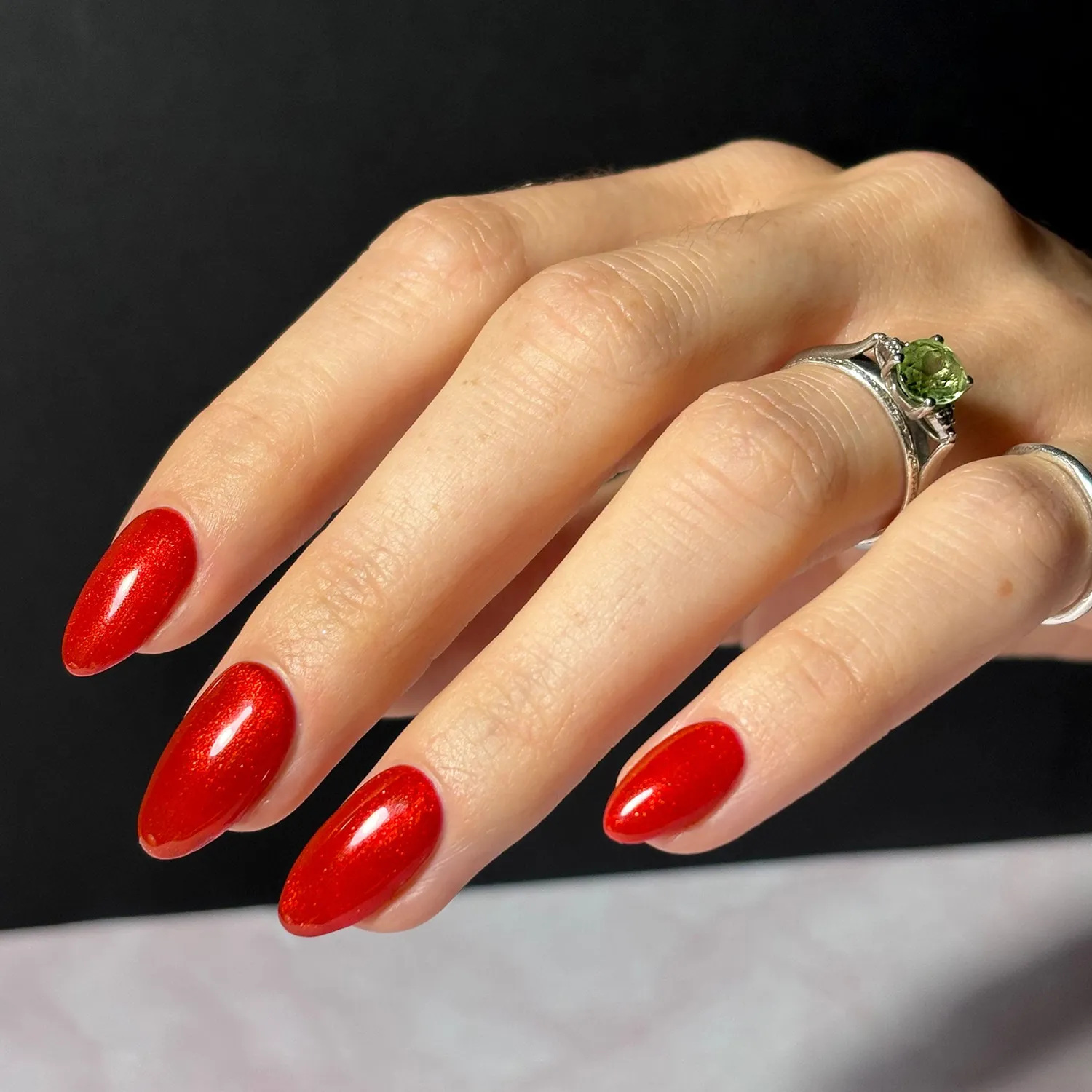 Iz Beauty Pro Colour IZ795 Scorpio magnetgel röd 4g