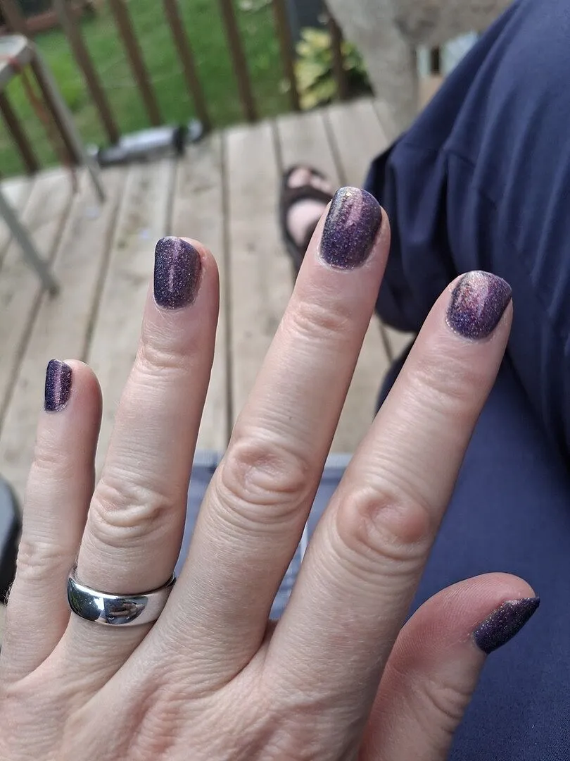 Cirque Colors Star Crossed Lovers nagellack lila multikrom