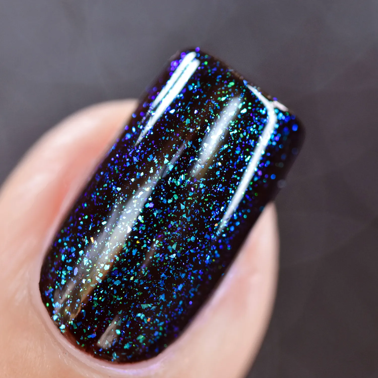 ILNP Real Magic Raven topper nagellack teal-lila skiftande