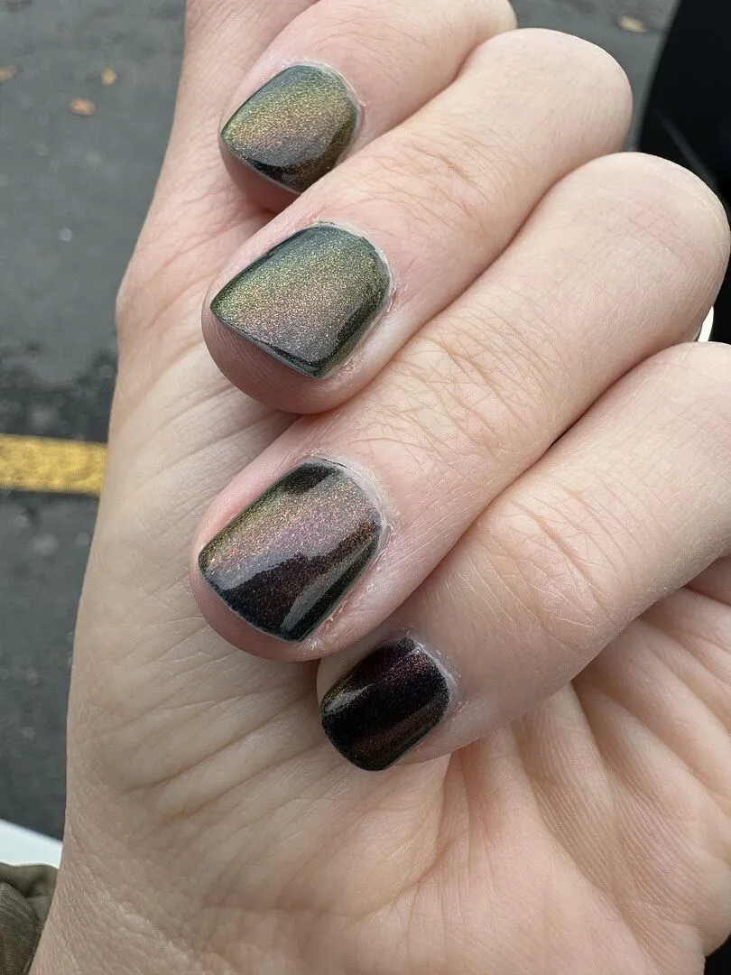 Cirque Colors Castle in the Sky nagellack magnetisk teal