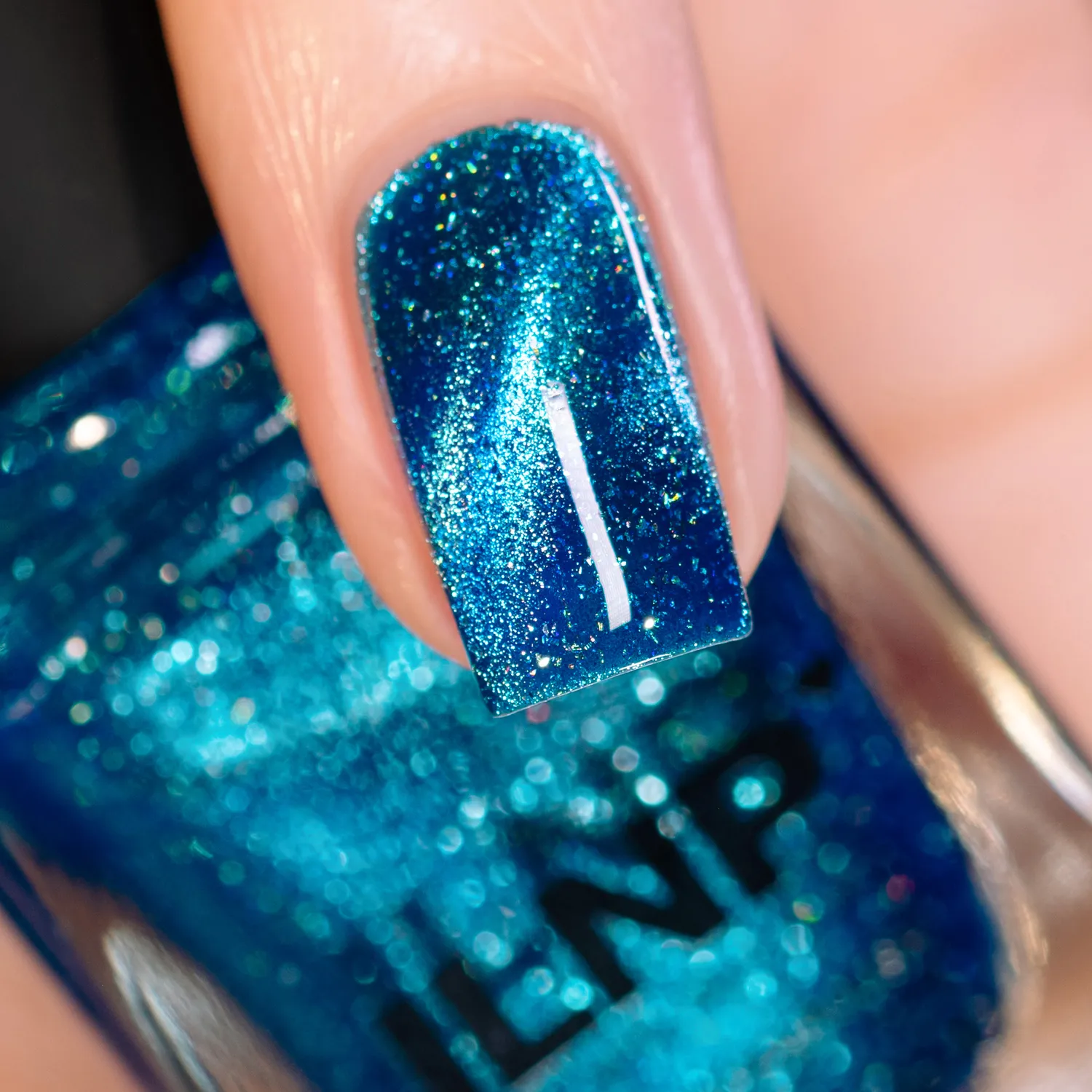ILNP POP Blue Fizz nagellack elektrisk blå magnetisk