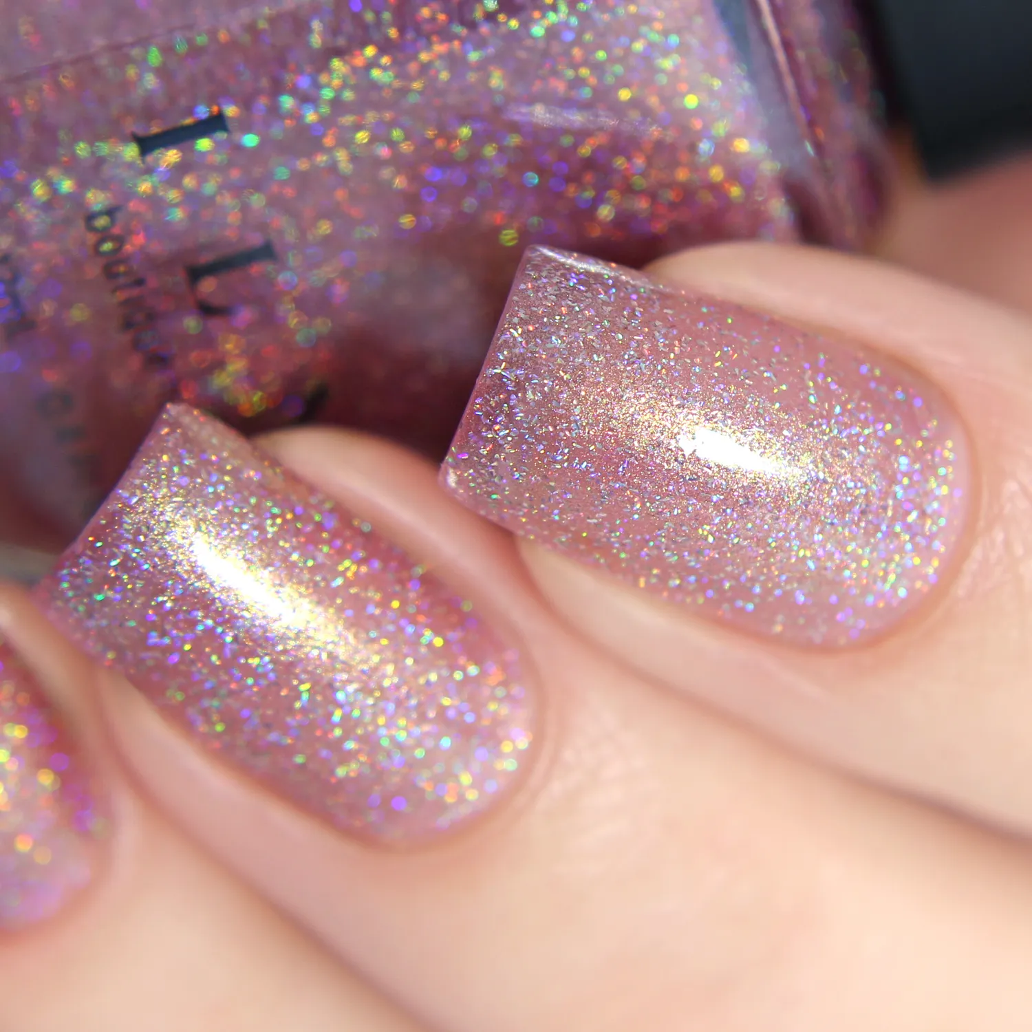 ILNP Ballet Slipper nagellack ljusrosa holografiskt