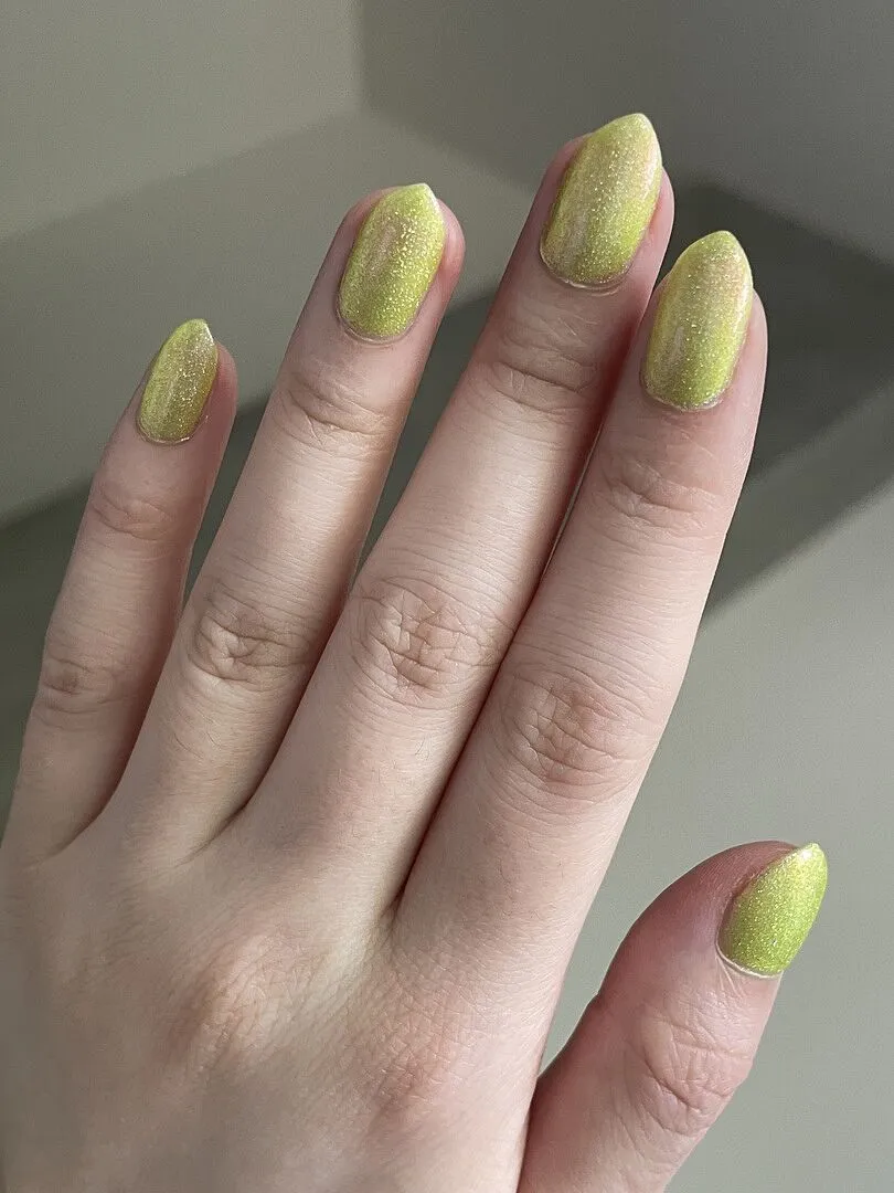 Cirque Colors You Tart nagellack holografisk syrgrön