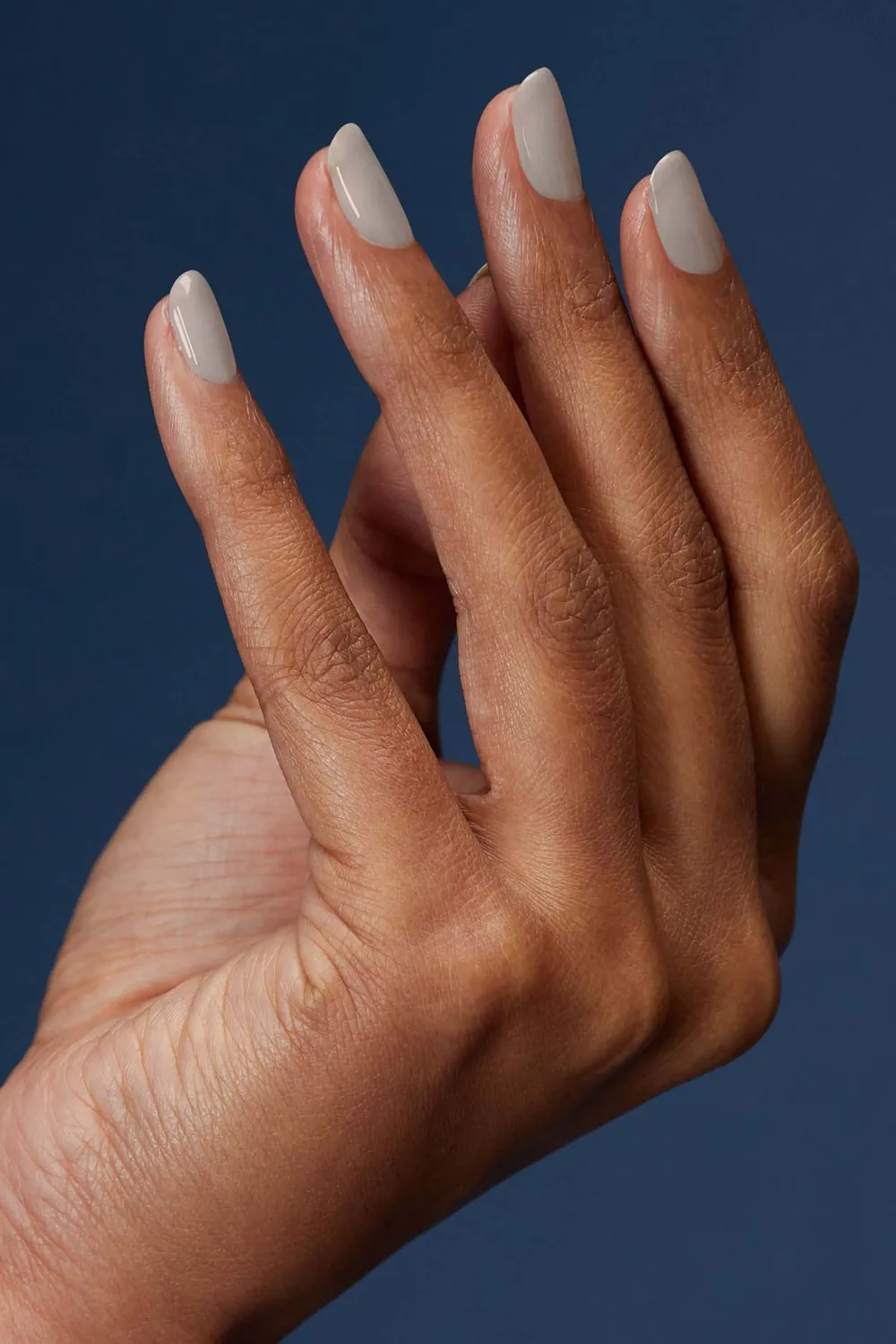 Cirque Colors Dove Jelly nagellack  grå sheer
