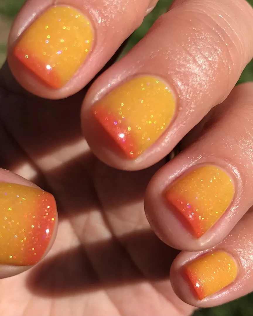 Cirque Colors Lumière topper guld glitter