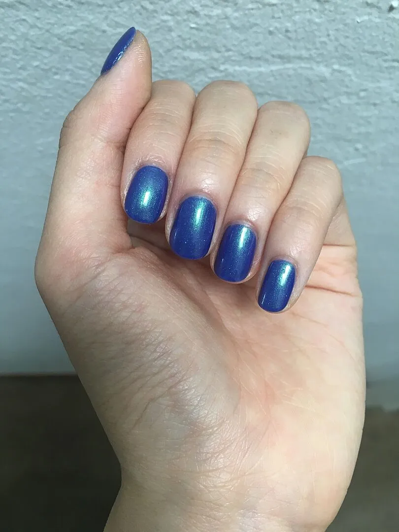 Cirque Colors REM nagellack mörkblå shimmer