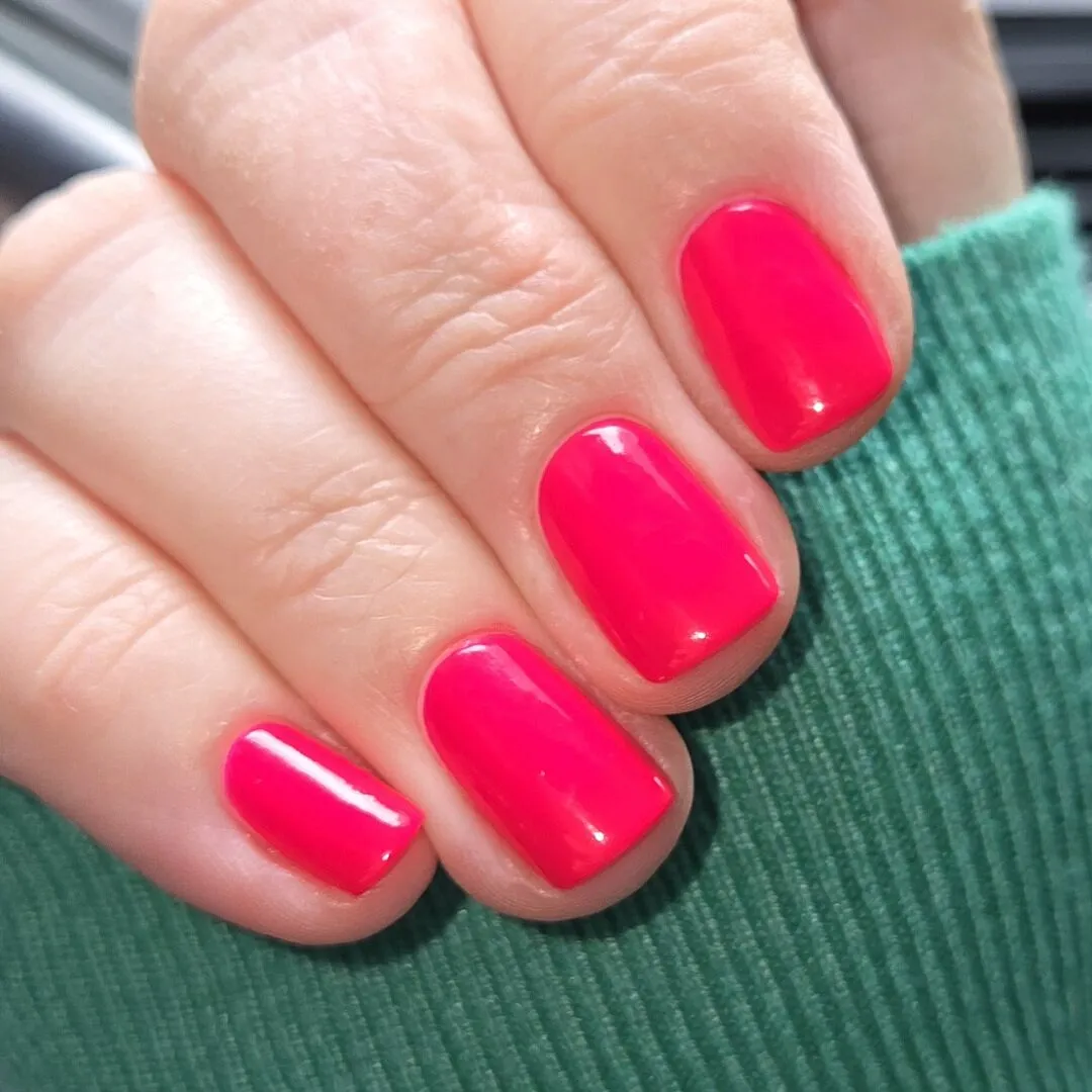 Cirque Colors Retail Therapy nagellack neonrosa satin