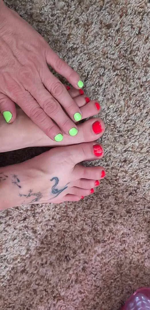 Cirque Colors Road Rage nagellack neonröd kräm