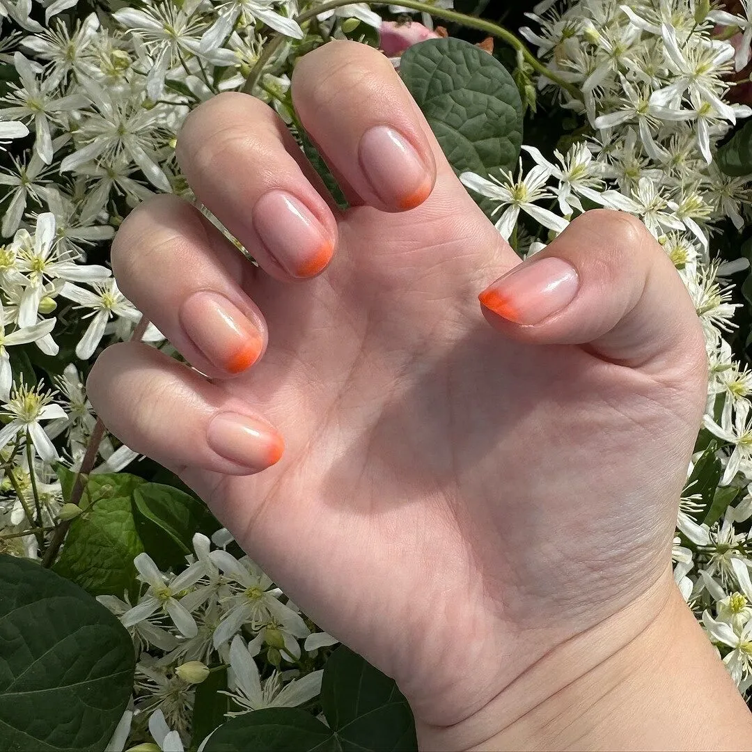 Cirque Colors Cast a Spell nagellack thermal holo