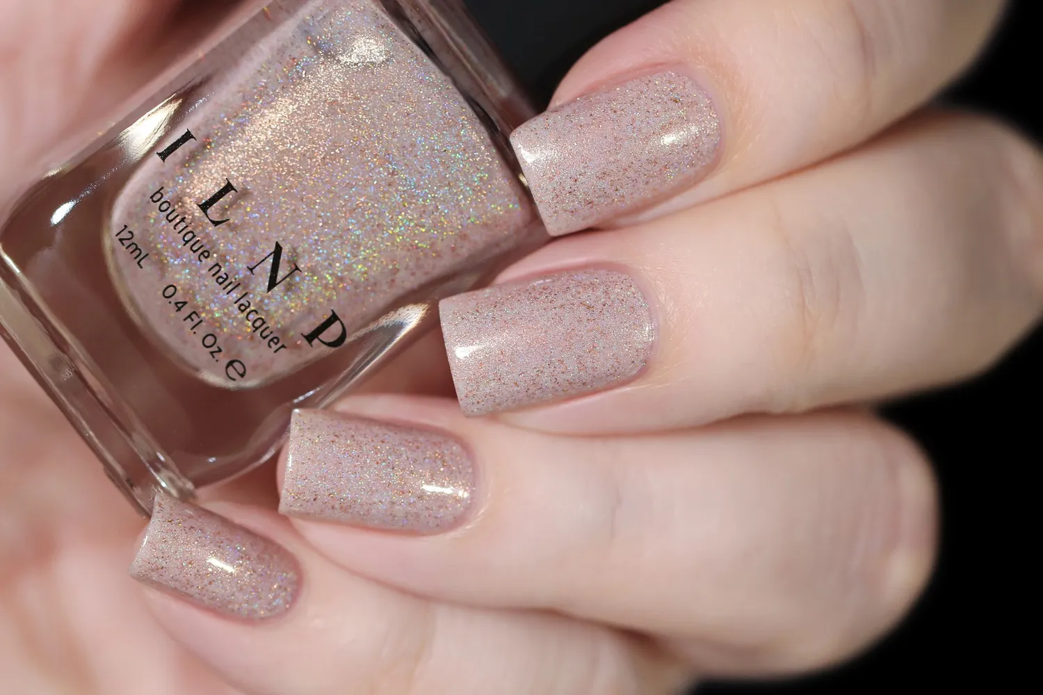 ILNP Hope nagellack café latte beige holografisk