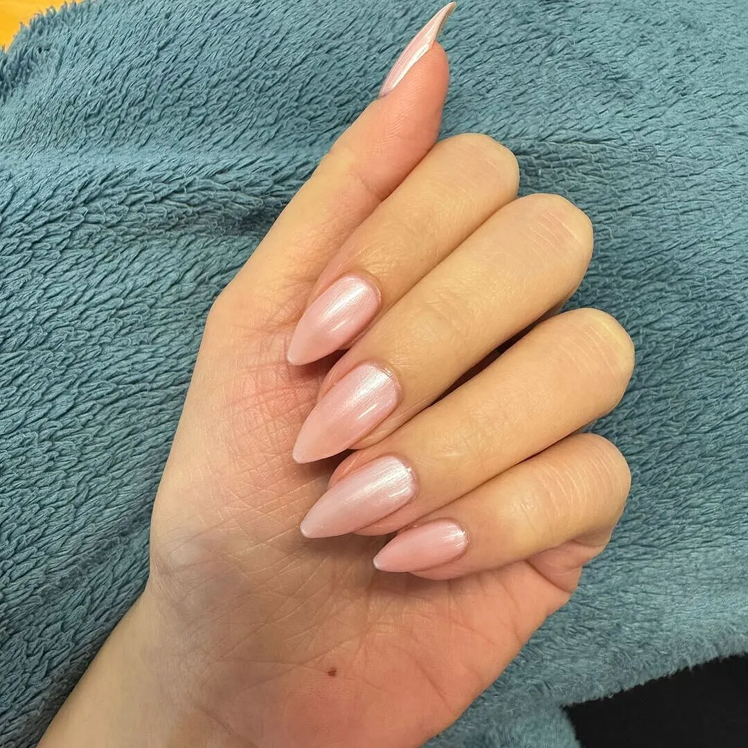 Cirque Colors Sylph nagellack vit pärlglans