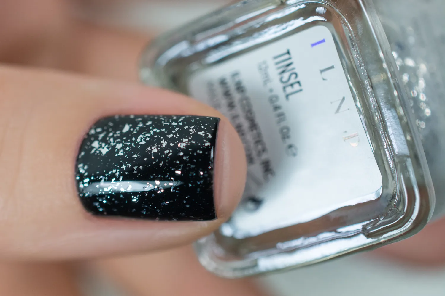 ILNP Tinsel nagellack topper silver flakes