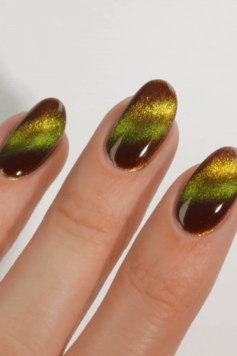Cirque Colors Delusions of Grandeur nagellack magnetisk röd