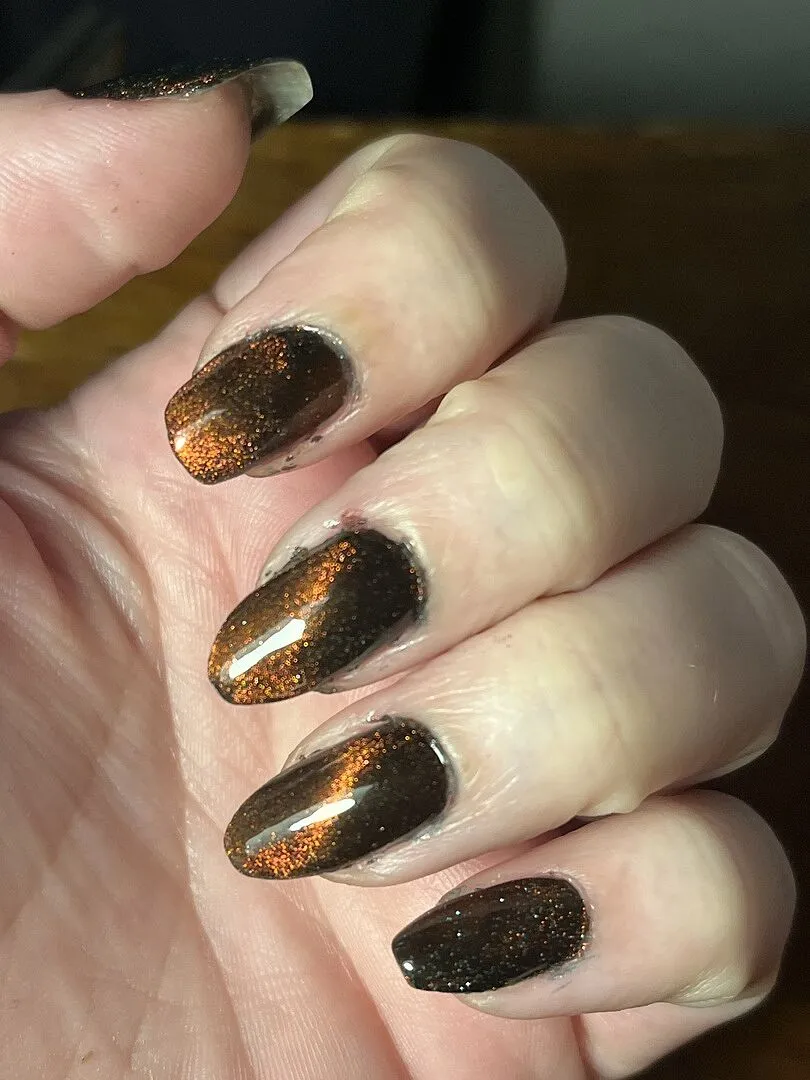 Cirque Colors Red Sprite nagellack magnetiskt turkos