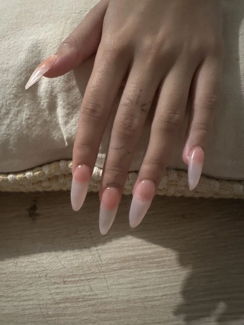 modelones Nail Bond nagellim för lösnaglar