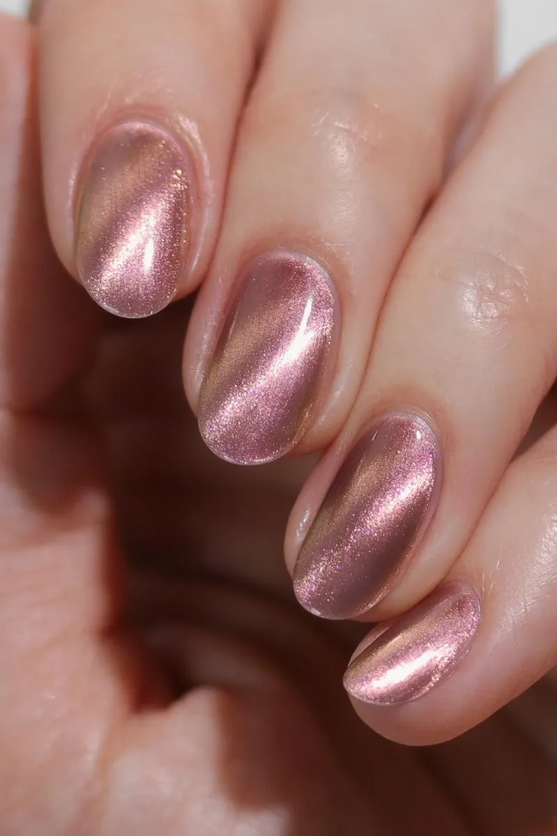 Cirque Colors Tender Touch magnetiskt nagellack rökig lila