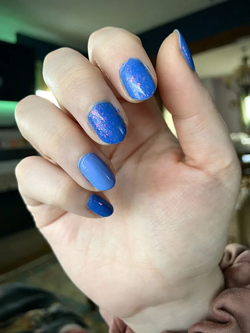 Cirque Colors Cool Blast nagellack ljusblå jelly