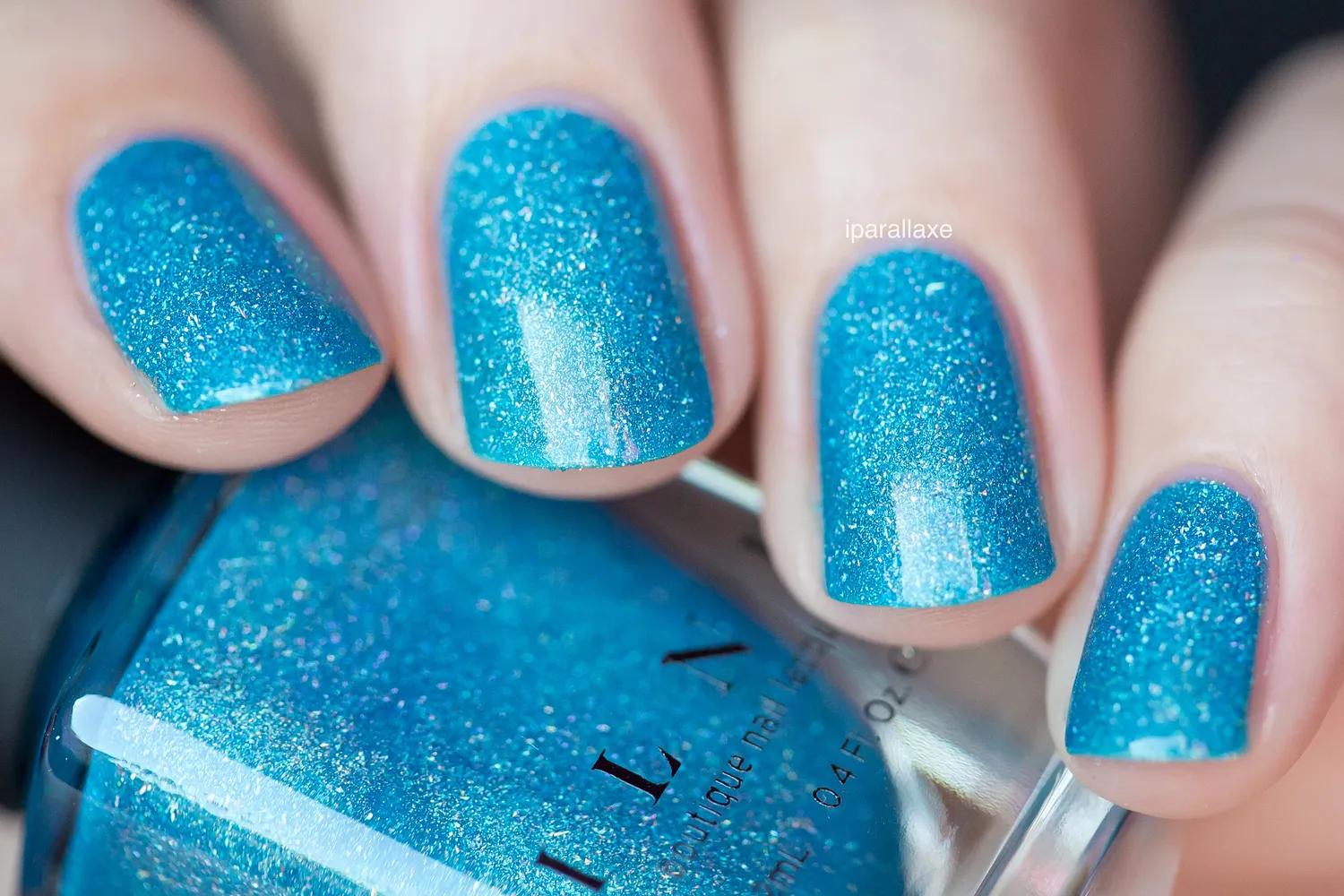 ILNP Float On nagellack aqua ultra holografiskt