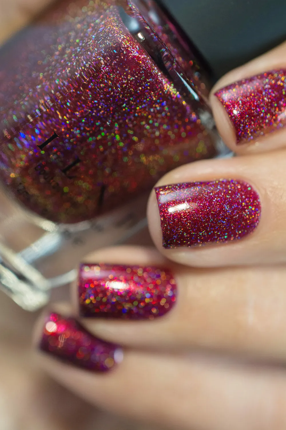 ILNP Rogue nagellack rött holografiskt