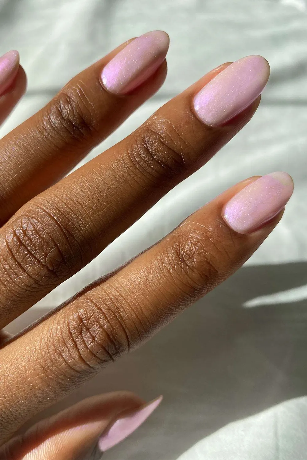 Cirque Colors Ghost Rose nagellack ljusrosa skimmer