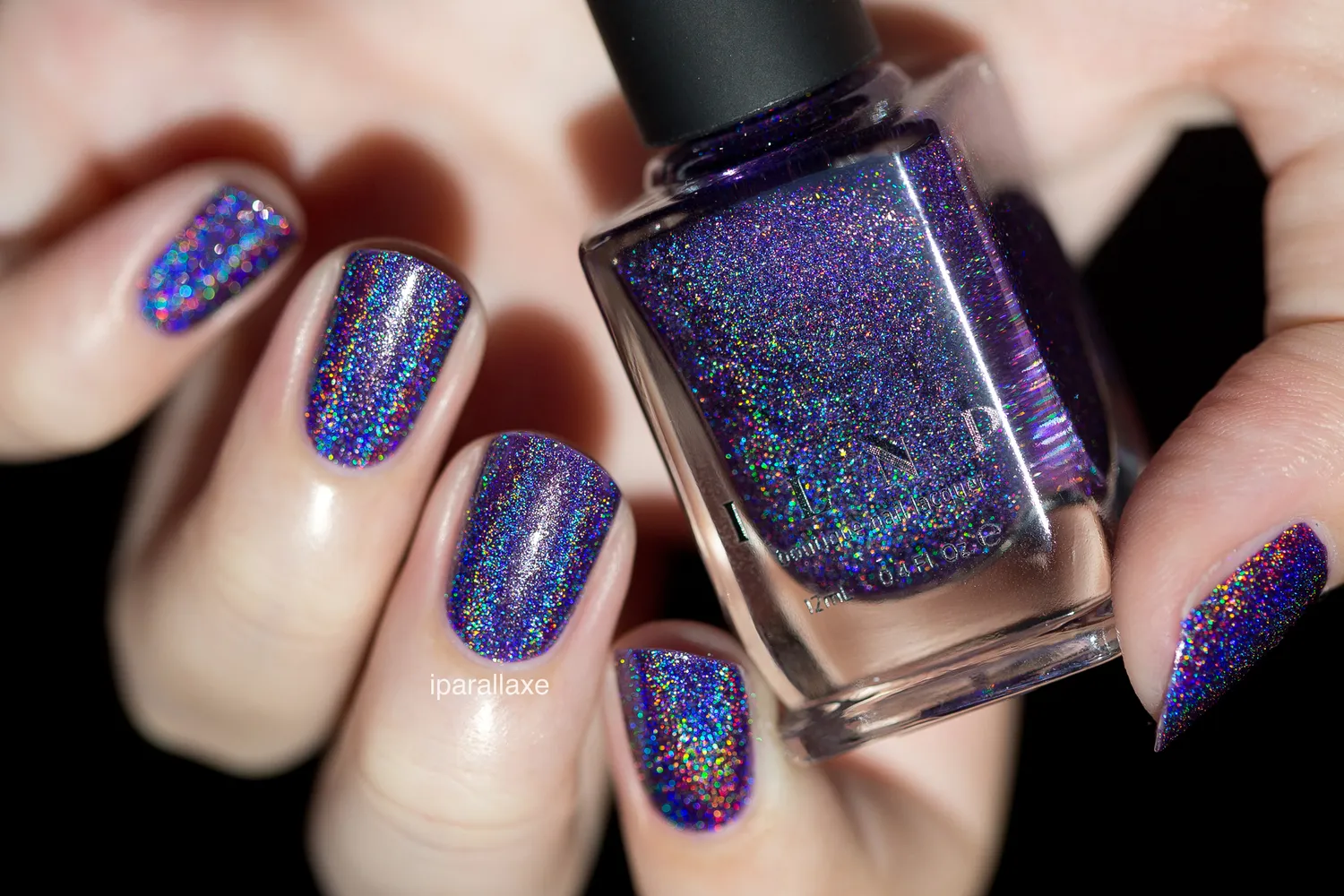 ILNP Ultra Holo Walking Home nagellack druvlila holografiskt