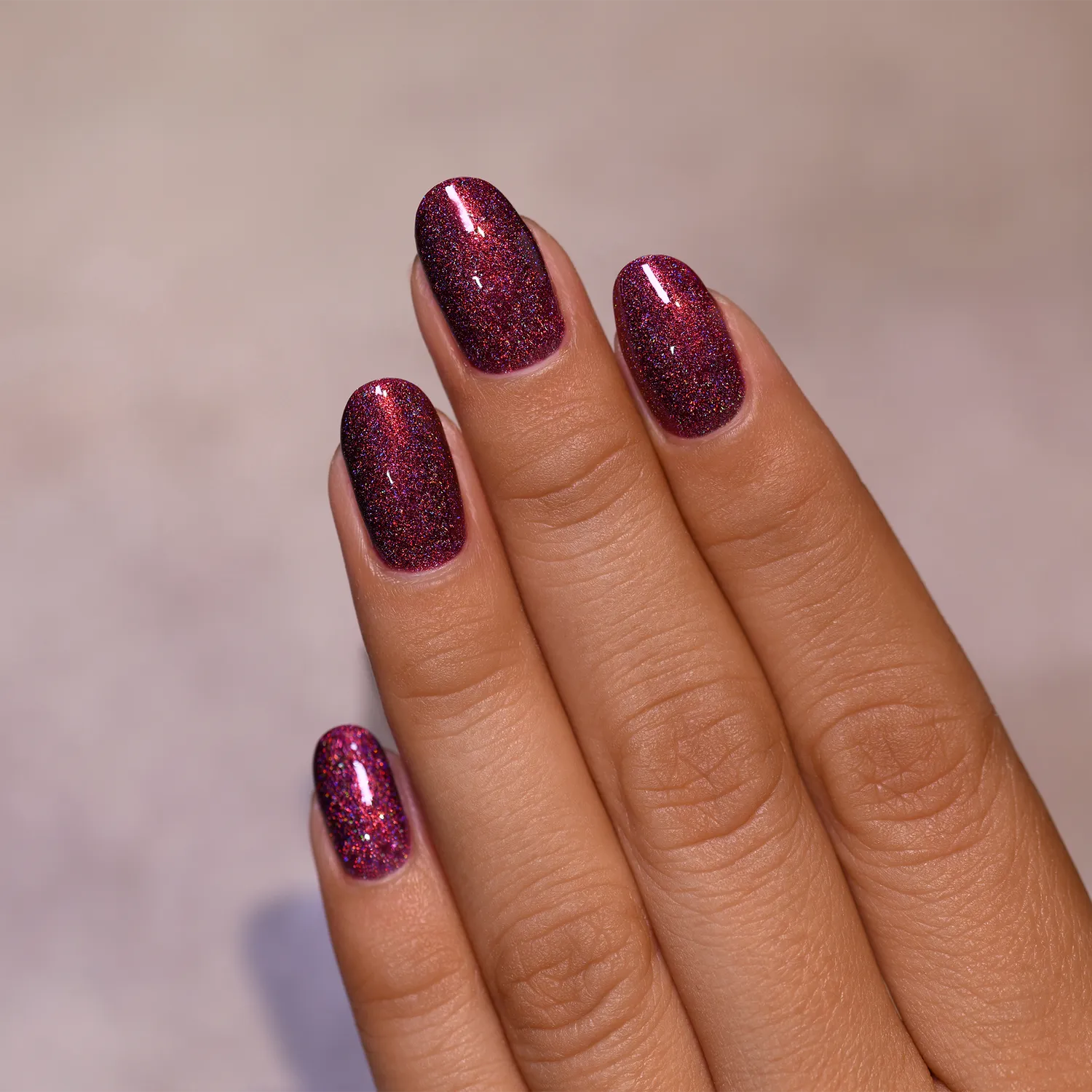 ILNP Manhattan Broadway nagellack vinrött holo
