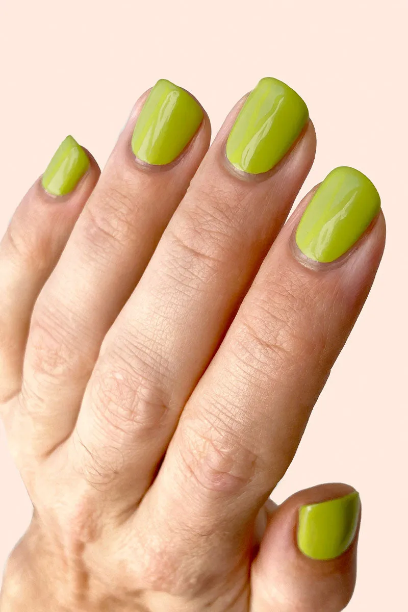 Cirque Colors Sticky Icky nagellack limegrön kräm