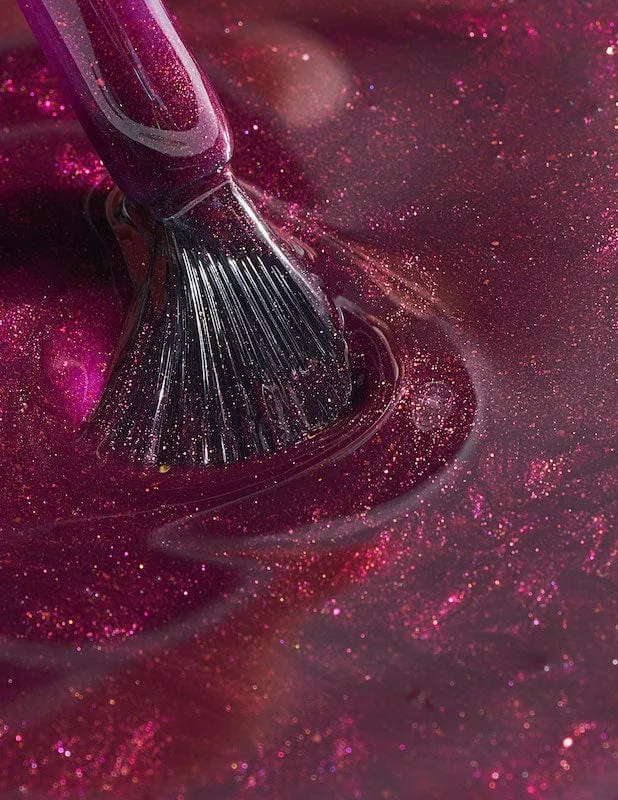 Le Mini Macaron Dark Plum gellack mörklila skimrig