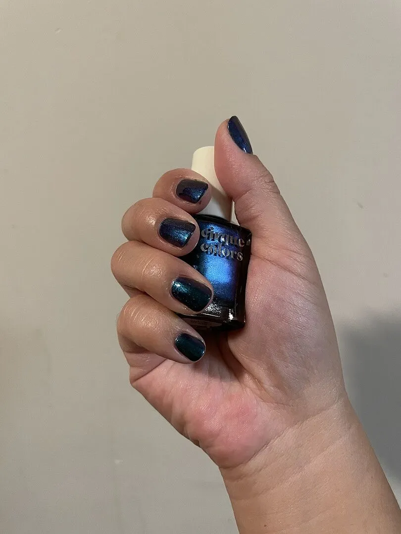Cirque Colors Origin Unknown multikrom nagellack grön-lila