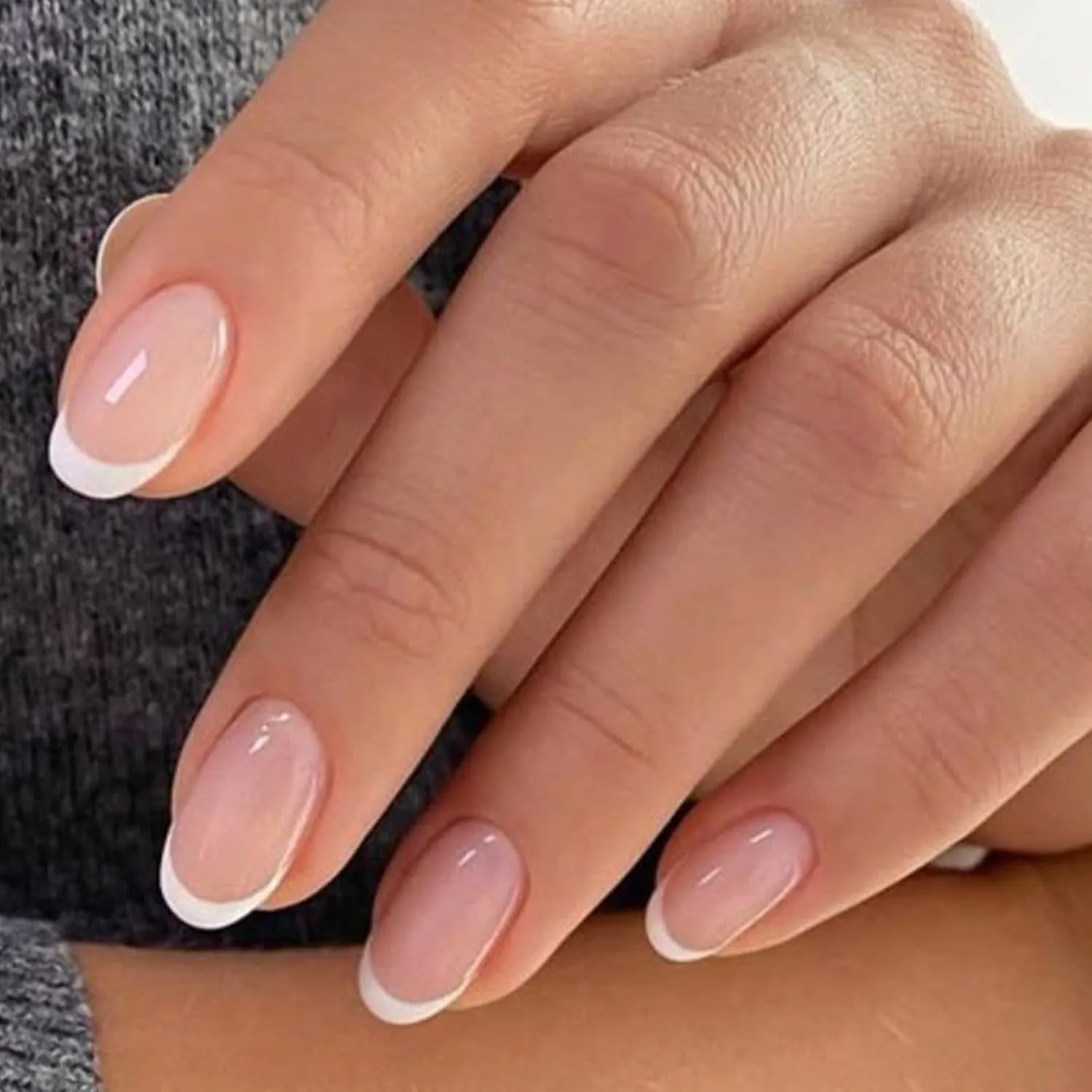 Modelones Neutral French lösnaglar nude fransk