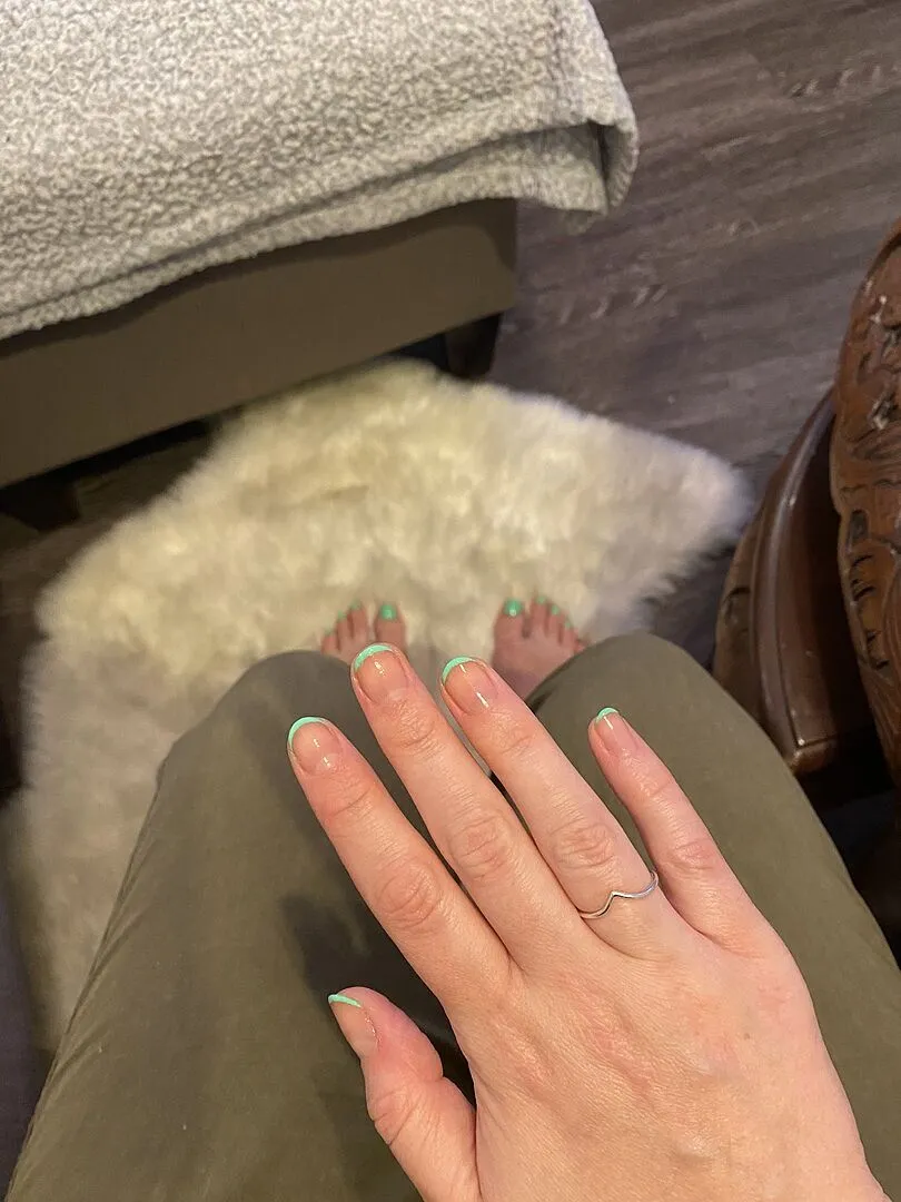 Cirque Colors Thirsty nagellack neongrön mint