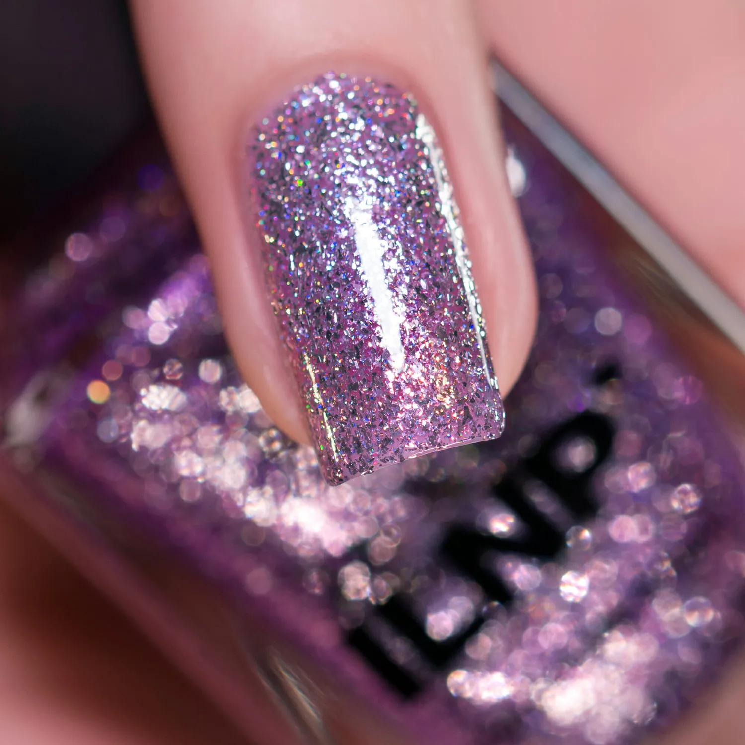 ILNP Smitten nagellack lila metallic