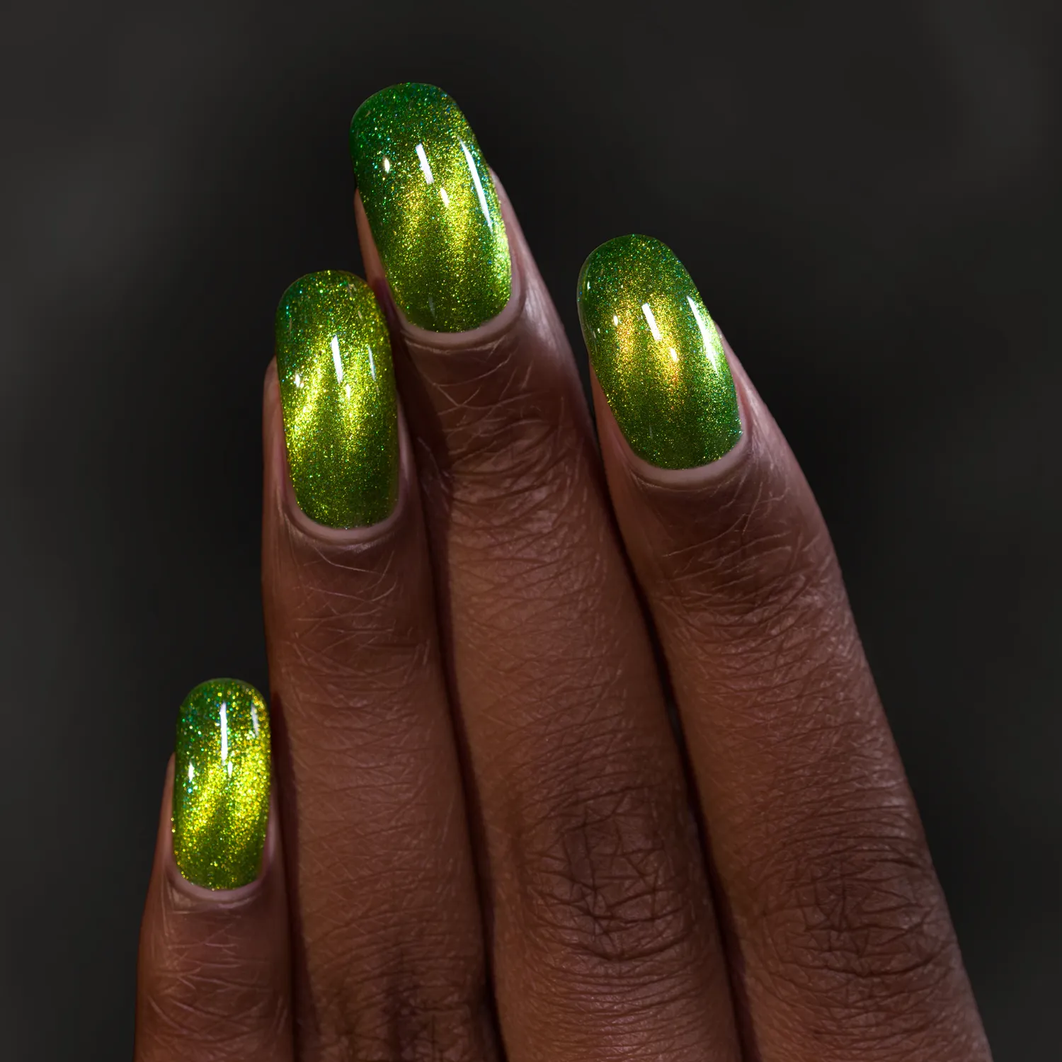 ILNP Frankie nagellack grön magnetisk holo