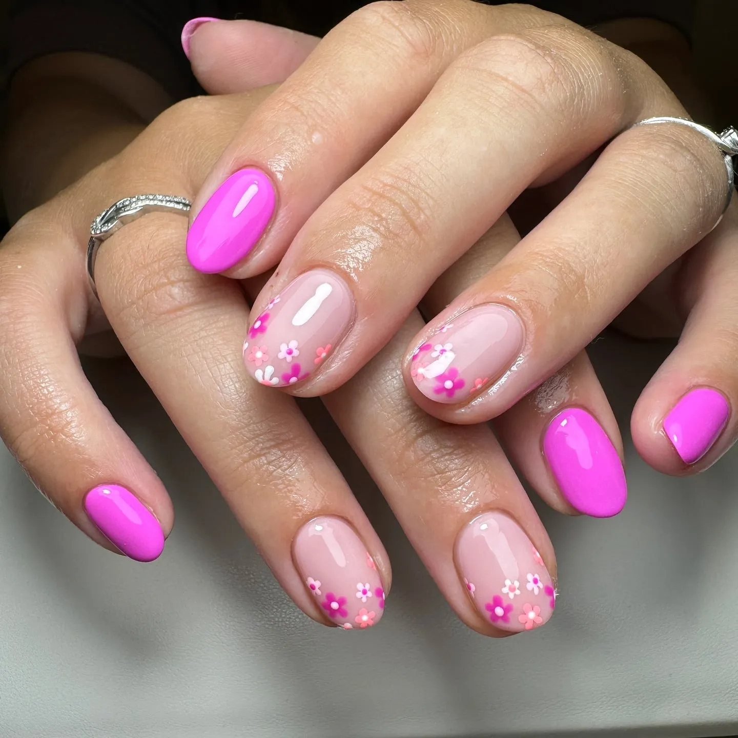 Iz Beauty Pro Colour Magic Carpet IZ701 gellack neonrosa