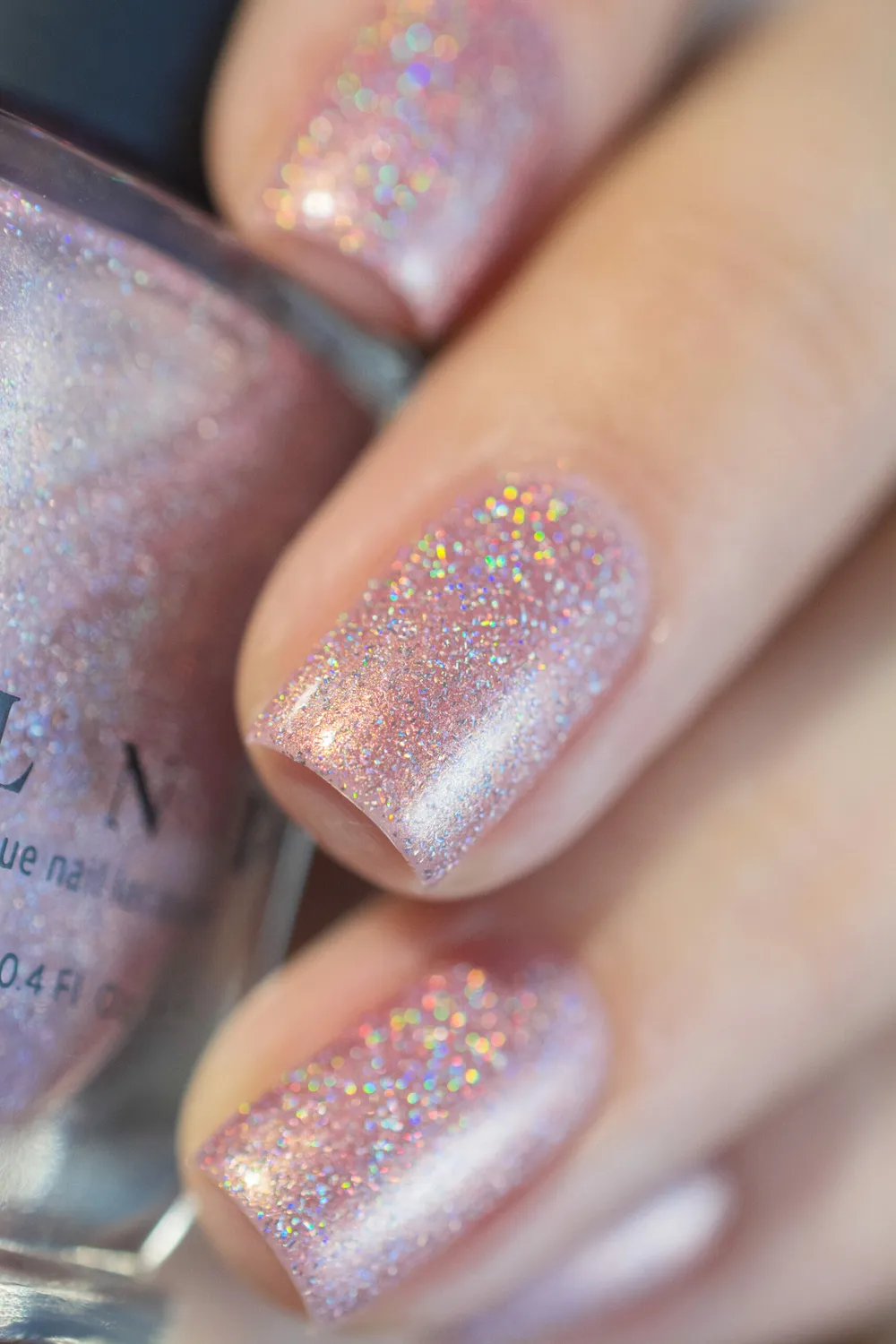 ILNP Ballet Slipper nagellack ljusrosa holografiskt