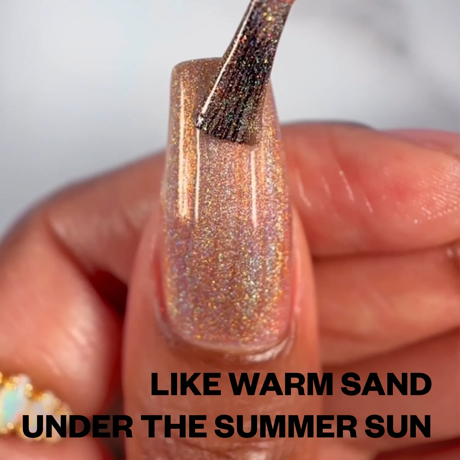 ILNP Sundazed Barefoot nagellack holografisk beige