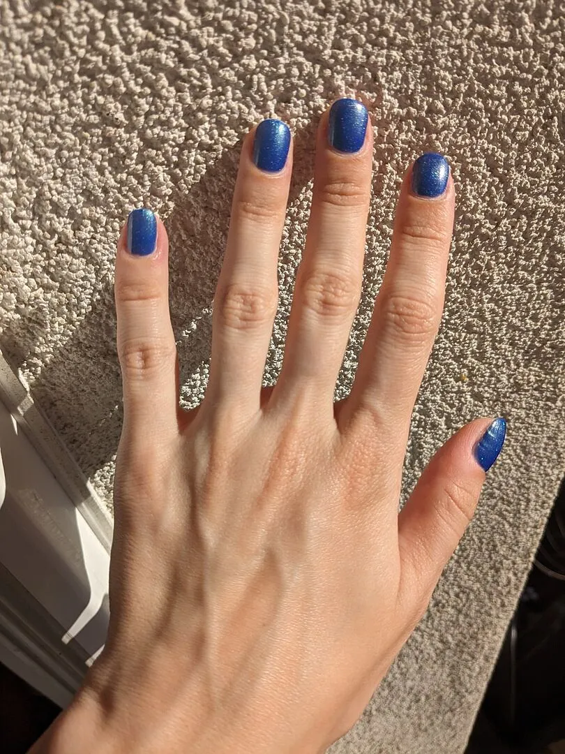 Cirque Colors REM nagellack mörkblå shimmer