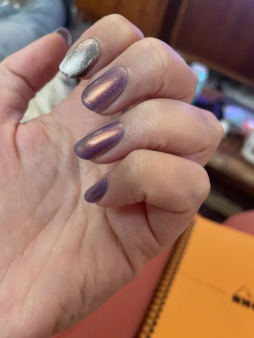 Cirque Colors Halo nagellack magnetisk taupebrun