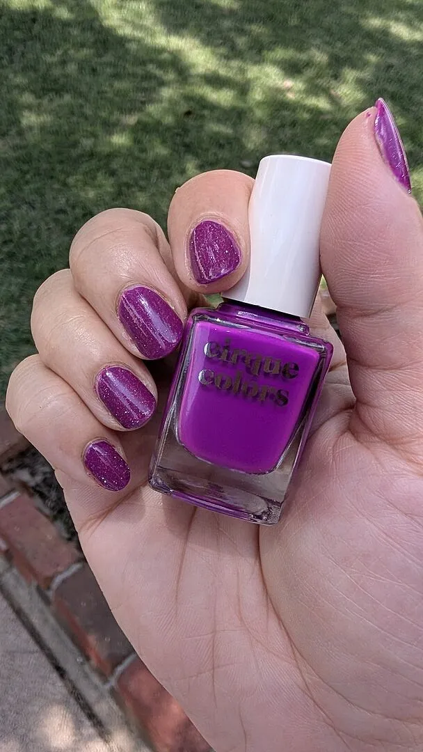 Cirque Drama Queen nagellack neon lila-magenta