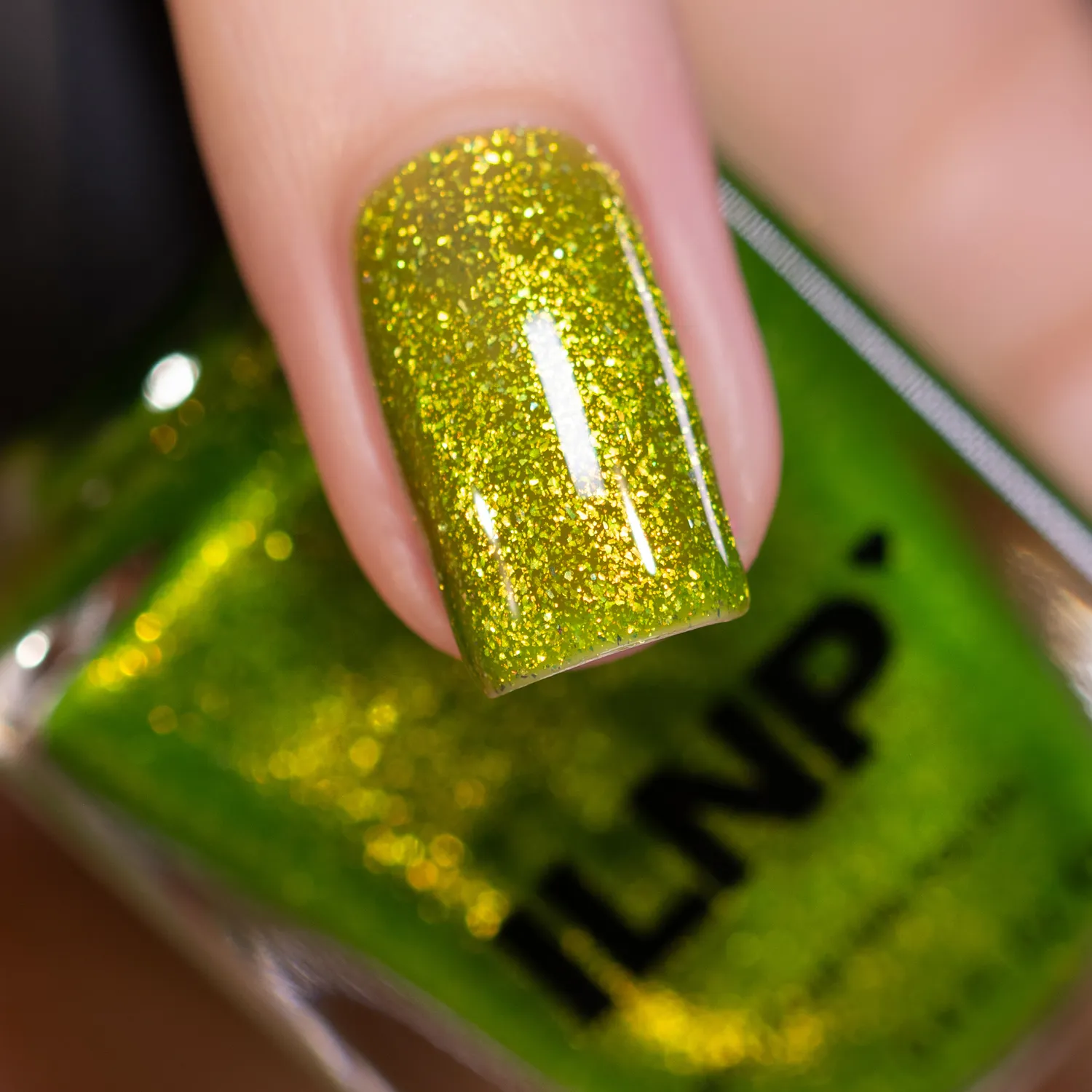 ILNP Wildflowers Willow nagellack limegrön