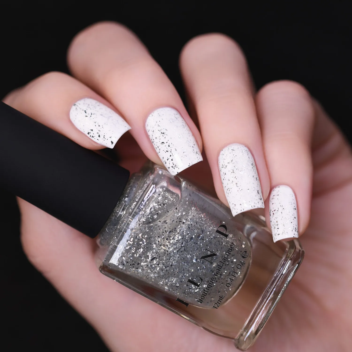ILNP Tinsel nagellack topper silver flakes