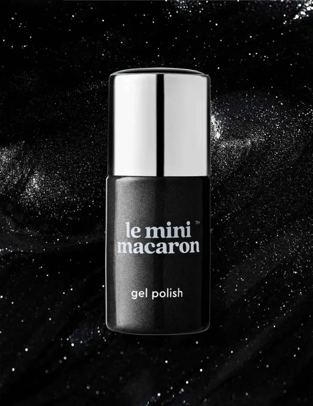Le Mini Macaron Magie Noire gellack glittrig svart