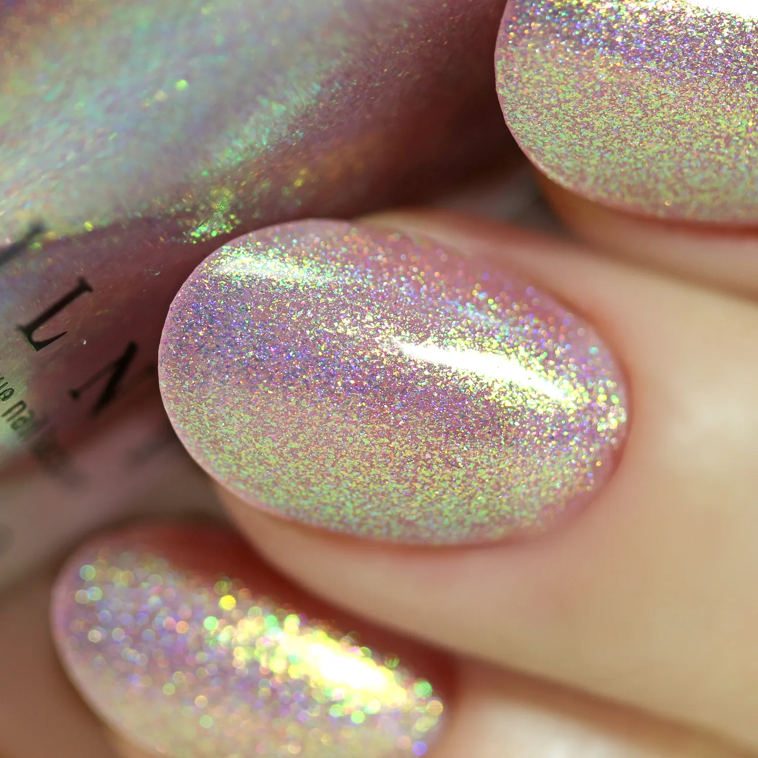ILNP Opal Sunset nagellack rosa holografisk