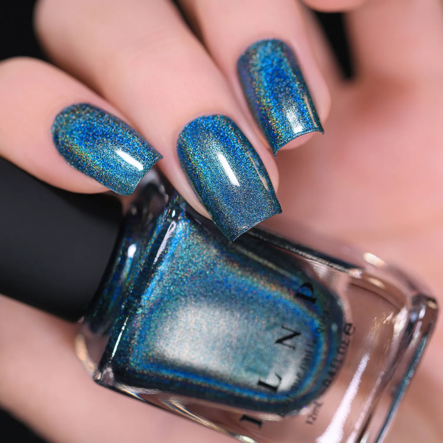 ILNP Emma holografiskt nagellack safirblå Ultra Holo