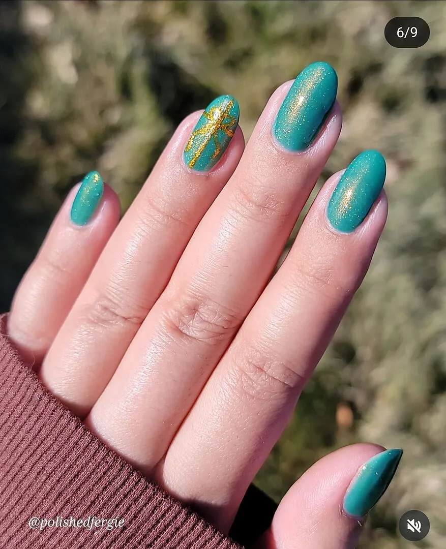Cirque Colors Thicker Than Water nagellack turkos skimmer